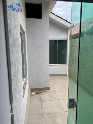 Imagem Casa com 3 Quartos à Venda, 100 m² em Santa Terezinha - Colombo Imagem Casa com 3 Quartos à Venda, 100 m² em Santa Terezinha - Colombo