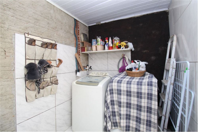 Imagem Casa com 2 Quartos à Venda, em Mário Quintana - Porto Alegre Imagem Casa com 2 Quartos à Venda, em Mário Quintana - Porto Alegre