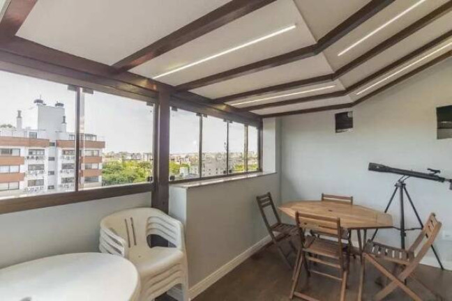 Imagem Apartamento com 2 Quartos à Venda, 122 m² em Passo Da Areia - Porto Alegre