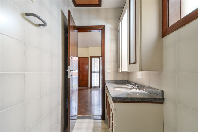 Imagem Casa com 3 Quartos à Venda, em Vila Madalena - São Paulo Imagem Casa com 3 Quartos à Venda, em Vila Madalena - São Paulo