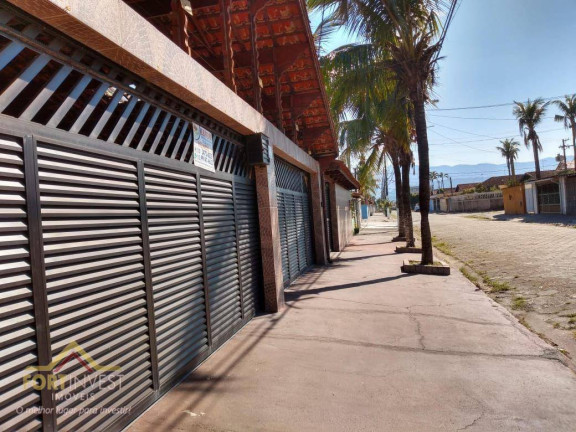 Imagem Imóvel com 5 Quartos à Venda, 506 m² em Maracanã - Praia Grande Imagem Imóvel com 5 Quartos à Venda, 506 m² em Maracanã - Praia Grande