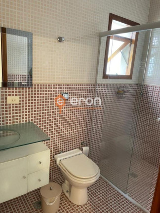 Imagem Casa com 3 Quartos à Venda, 439 m²