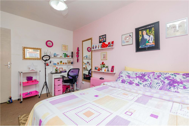 Imagem Imóvel com 3 Quartos à Venda, em Jardim Itu - Porto Alegre Imagem Imóvel com 3 Quartos à Venda, em Jardim Itu - Porto Alegre
