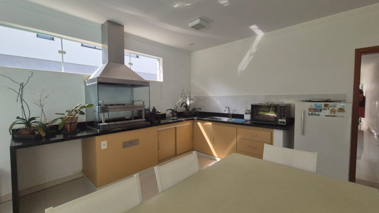 Imagem Casa com 3 Quartos à Venda, 1.600 m² em Lago Azul - Golfe - Araçoiaba Da Serra Imagem Casa com 3 Quartos à Venda, 1.600 m² em Lago Azul - Golfe - Araçoiaba Da Serra