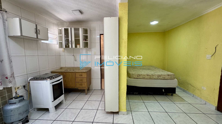 Kitnet com 1 Quarto à Venda, 28 m² em Balneário Maracanã - Praia Grande
