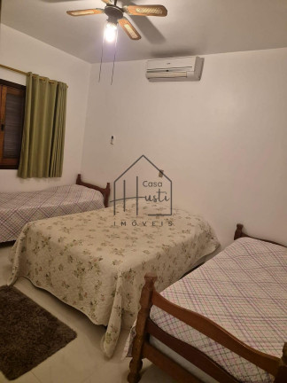 Imagem Casa com 4 Quartos à Venda, 264 m² em Jardim Peruíbe - Peruíbe