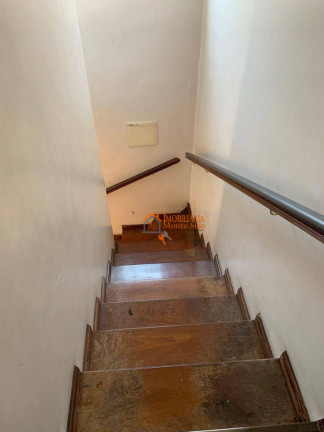 Imagem Sobrado com 6 Quartos à Venda, 200 m² em Jardim Santa Bárbara - Guarulhos Imagem Sobrado com 6 Quartos à Venda, 200 m² em Jardim Santa Bárbara - Guarulhos