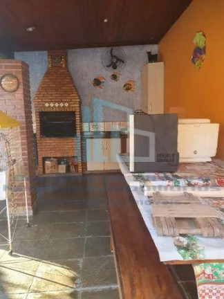 Imagem Casa com 4 Quartos à Venda, 300 m² em Canto Do Forte - Praia Grande Imagem Casa com 4 Quartos à Venda, 300 m² em Canto Do Forte - Praia Grande