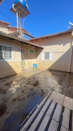 Imagem Casa com 4 Quartos à Venda, 263 m² em Conjunto Morada Nova - Goiânia Imagem Casa com 4 Quartos à Venda, 263 m² em Conjunto Morada Nova - Goiânia