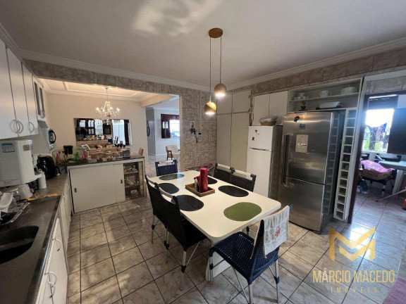 Imagem Casa com 5 Quartos à Venda, 285 m² em São Gerardo - Fortaleza Imagem Casa com 5 Quartos à Venda, 285 m² em São Gerardo - Fortaleza
