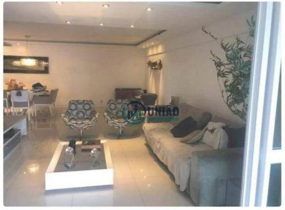 Imagem Apartamento com 4 Quartos à Venda, 188 m² em Icaraí - Niterói