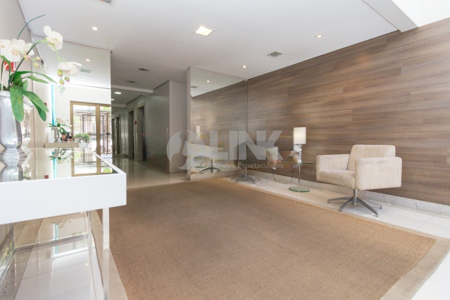 Imagem Apartamento com 3 Quartos à Venda, 181 m² em Mont Serrat - Porto Alegre Imagem Apartamento com 3 Quartos à Venda, 181 m² em Mont Serrat - Porto Alegre