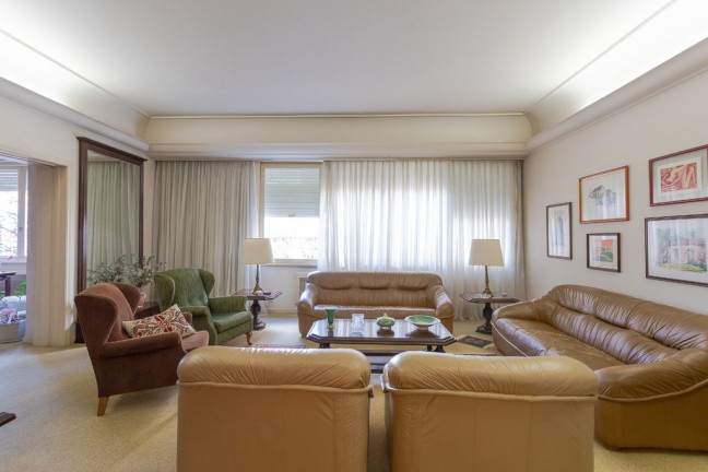 Imagem Apartamento com 3 Quartos à Venda, 231 m² em Moinhos De Vento - Porto Alegre Imagem Apartamento com 3 Quartos à Venda, 231 m² em Moinhos De Vento - Porto Alegre
