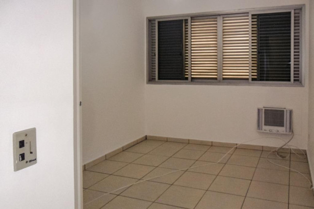 Imagem Apartamento com 3 Quartos à Venda, 129 m² em Pitangueiras - Guarujá