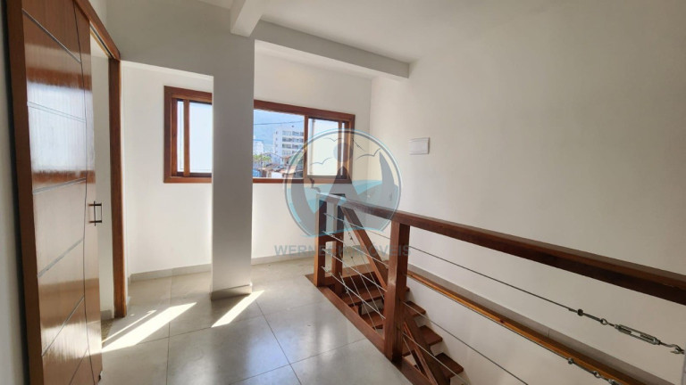 Imagem Sobrado com 6 Quartos à Venda, 300 m² em Perequê Açu - Ubatuba Imagem Sobrado com 6 Quartos à Venda, 300 m² em Perequê Açu - Ubatuba