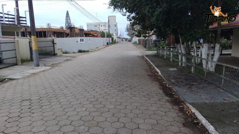 Imagem Terreno à Venda, 250 m² em Centro - Navegantes Imagem Terreno à Venda, 250 m² em Centro - Navegantes