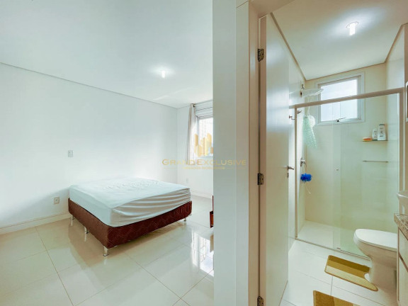 Imagem Apartamento com 3 Quartos à Venda, 136 m² em Centro - Balneário Camboriú Imagem Apartamento com 3 Quartos à Venda, 136 m² em Centro - Balneário Camboriú