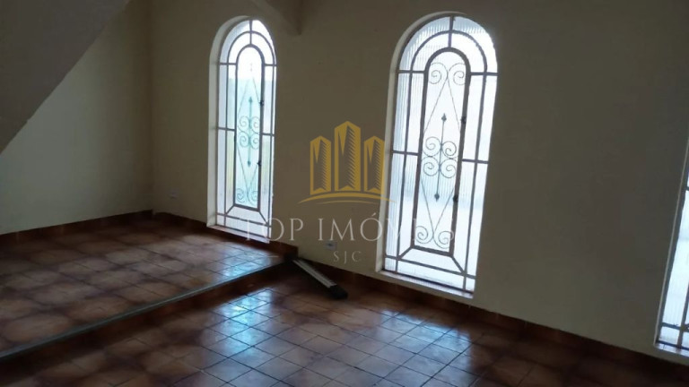 Sobrado com 4 Quartos para Alugar, 250 m² em Vila Industrial - São José Dos Campos