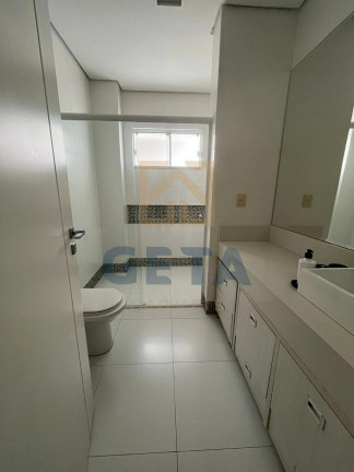 Imagem Casa com 3 Quartos à Venda, 243 m² em Centro - Camboriú