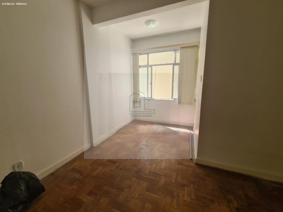 Imagem Apartamento com 2 Quartos à Venda, 70 m² em Copacabana - Rio De Janeiro