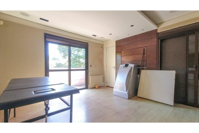 Imagem Casa com 8 Quartos à Venda, 1.278 m² em Glória - Porto Alegre Imagem Casa com 8 Quartos à Venda, 1.278 m² em Glória - Porto Alegre