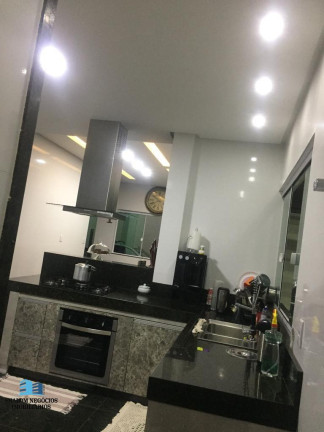 Imagem Casa com 5 Quartos à Venda, 360 m² em Jd Helvécia - Aparecida De Goiânia