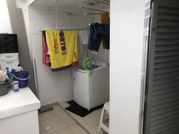 Imagem Casa com 4 Quartos à Venda, 180 m² em Boqueirão - Santos Imagem Casa com 4 Quartos à Venda, 180 m² em Boqueirão - Santos