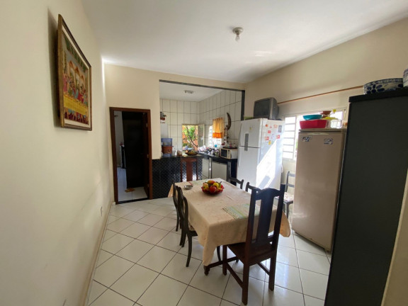Imagem Casa com 3 Quartos à Venda, 180 m² em João Alves - Montes Claros Imagem Casa com 3 Quartos à Venda, 180 m² em João Alves - Montes Claros