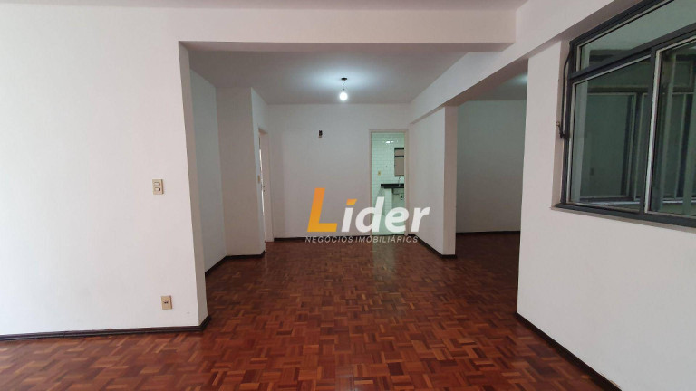 Imagem Apartamento com 4 Quartos à Venda, 120 m² em Centro - Juiz De Fora
