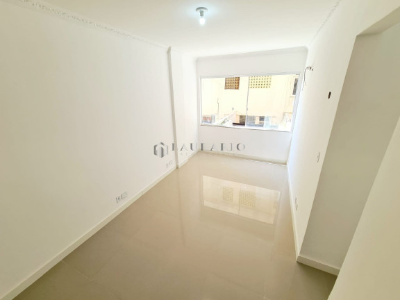 Imagem Apartamento com 2 Quartos à Venda, 70 m² em Laranjeiras - Rio De Janeiro Imagem Apartamento com 2 Quartos à Venda, 70 m² em Laranjeiras - Rio De Janeiro