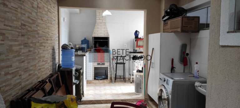 Imagem Casa com 2 Quartos à Venda, 71 m² em Granja Guarani - Teresópolis