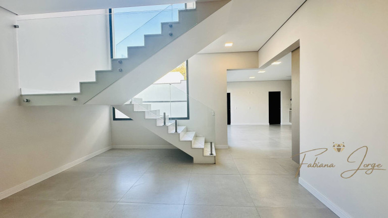 Casa com 3 Quartos à Venda, 300 m² em Roncáglia - Valinhos