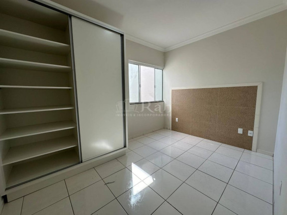 Imagem Sobrado com 3 Quartos à Venda, 145 m² em Ariribá - Balneário Camboriú