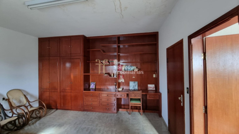 Imagem Casa com 4 Quartos à Venda, 389 m² em Jardim Califórnia - Cuiabá Imagem Casa com 4 Quartos à Venda, 389 m² em Jardim Califórnia - Cuiabá