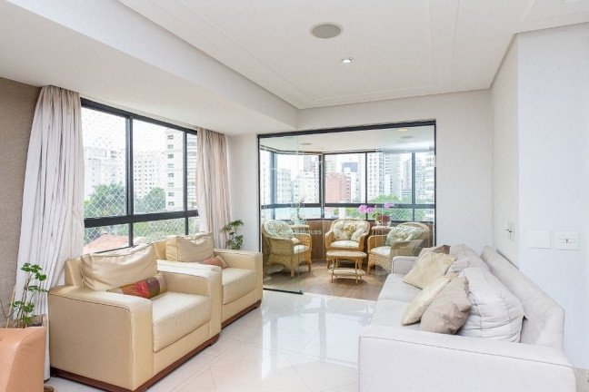 Imagem Apartamento com 4 Quartos à Venda, 202 m² em Moema - São Paulo