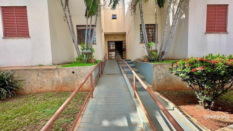 Imagem Apartamento com 3 Quartos à Venda, 53 m² em Vila Miguel Couto - Campo Grande