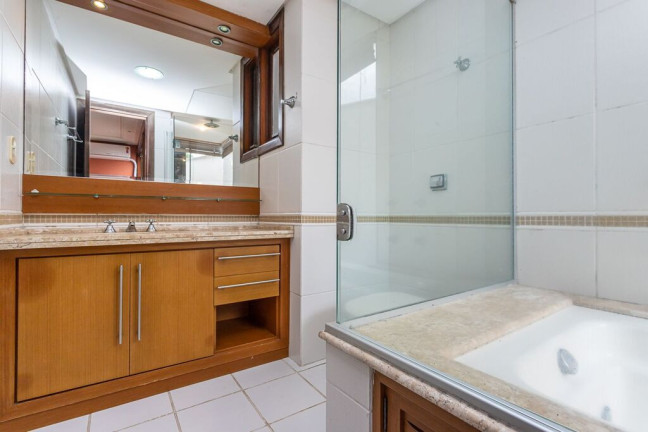 Imagem Casa de Condomínio com 3 Quartos à Venda, 200 m² em Vila Assunção - Porto Alegre Imagem Casa de Condomínio com 3 Quartos à Venda, 200 m² em Vila Assunção - Porto Alegre