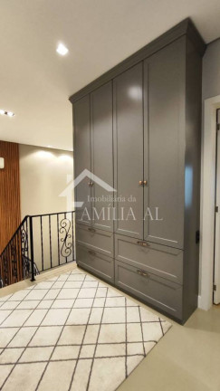 Imagem Casa com 3 Quartos à Venda, 320 m² em América - Joinville