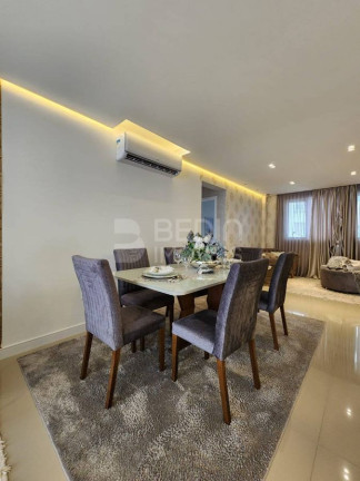 Imagem Apartamento com 3 Quartos à Venda, 133 m² em Centro - Balneário Camboriú Imagem Apartamento com 3 Quartos à Venda, 133 m² em Centro - Balneário Camboriú
