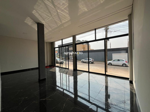 Imagem Casa com 3 Quartos à Venda, 210 m² Imagem Casa com 3 Quartos à Venda, 210 m²