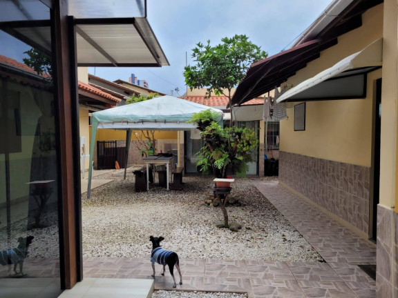 Imagem Sobrado com 3 Quartos à Venda, 265 m² em Piçarras Imagem Sobrado com 3 Quartos à Venda, 265 m² em Piçarras