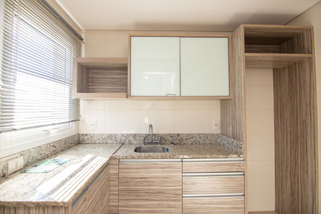 Imagem Apartamento com 3 Quartos à Venda, 123 m² em Petrópolis - Porto Alegre Imagem Apartamento com 3 Quartos à Venda, 123 m² em Petrópolis - Porto Alegre