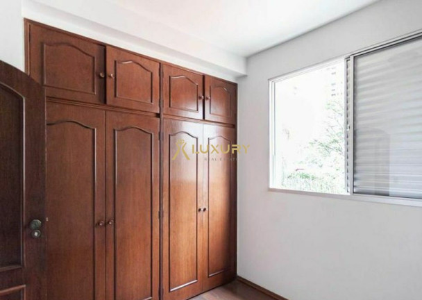 Imagem Imóvel com 4 Quartos à Venda, 130 m² em Lourdes - Belo Horizonte Imagem Imóvel com 4 Quartos à Venda, 130 m² em Lourdes - Belo Horizonte