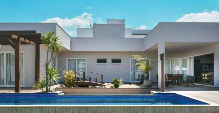 Imagem Casa com 3 Quartos à Venda, 769 m² em Santa Regina - Camboriú Imagem Casa com 3 Quartos à Venda, 769 m² em Santa Regina - Camboriú