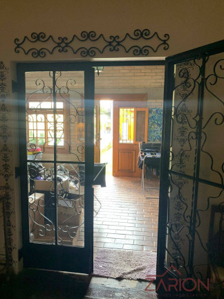 Imagem Casa com 3 Quartos à Venda, 450 m² em Vila São José - Taubaté Imagem Casa com 3 Quartos à Venda, 450 m² em Vila São José - Taubaté