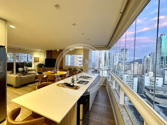 Imagem Apartamento com 4 Quartos à Venda, 240 m² em Centro - Balneário Camboriú Imagem Apartamento com 4 Quartos à Venda, 240 m² em Centro - Balneário Camboriú