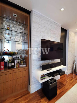 Apartamento com 3 Quartos à Venda, 133 m² em Aclimação - São Paulo