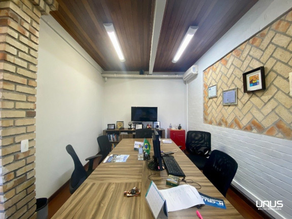 Imagem Casa com 5 Quartos à Venda, 320 m² em Barreiros - São José