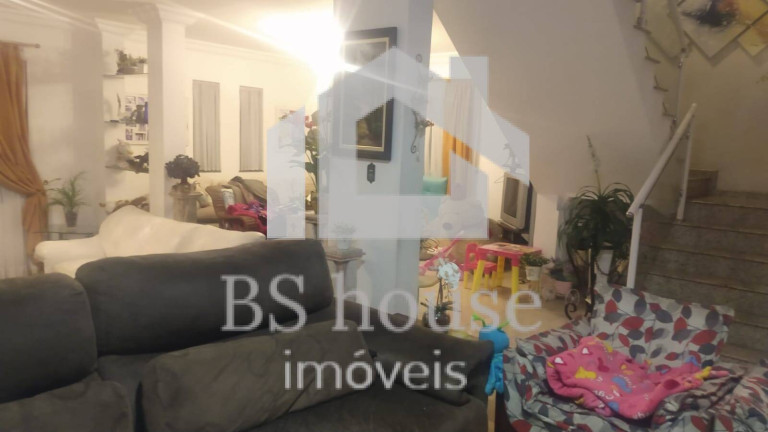 Sobrado com 4 Quartos para Alugar, 400 m² em Vila Homero Thon - Santo André