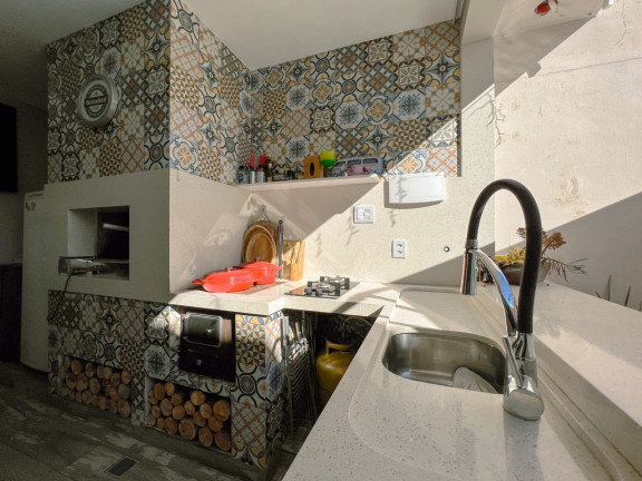 Imagem Casa com 4 Quartos à Venda, 290 m² em Estreito - Florianópolis